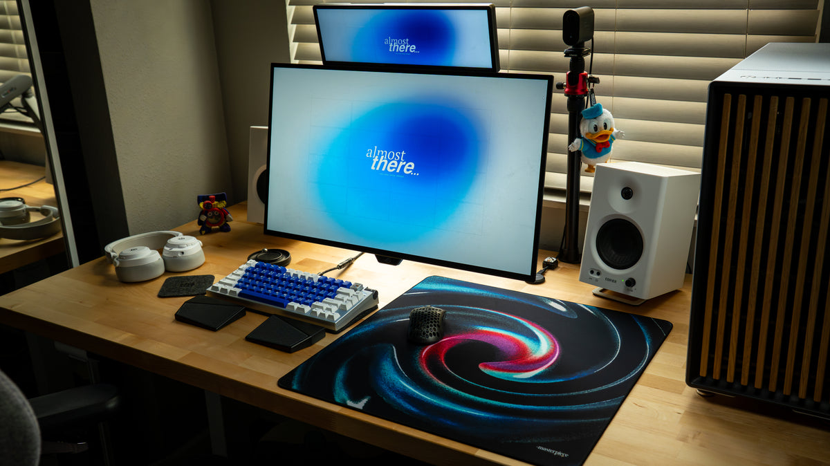 Détail couture bords Vortex mousepad — finition premium The Master Piece 50x50