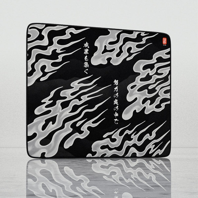 Mousepad gaming JX2 Flammes Blanches XL Soft — tapis esport mythique par Tyron Blanc TheMasterpiece